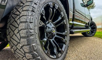 DODGE RAM 1500 5.7L HEMI 4X4 401 PK V8 * LARAMIE * BLACK-OPPS * NIEUWSTAAT * 1E EIGENAAR * FULL OPTION * 22 INCH FUEL LICHTMETALEN SPORTVELGEN * MAGNAFLOW UITLAAT * SLECHTS 82.000 KM * vol