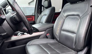 DODGE RAM 1500 5.7L V8 HEMI 4X4 401PK * REBEL * 22 INCH FUEL LICHTMETALEN SPORTVELGEN * MAGNAFLOW PERFORMANCE UITLAAT * GROOT BEELDSCHERM * LUCHTVERING * PANORAMADAK * 330 LITER LPG * TOW HOOKS ROOD * BEDCOVER * vol