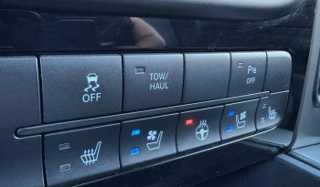 DODGE RAM 1500 5.7L HEMI V8 4X4 401PK * SPORT * RAMBOX * NIEUWSTAAT * 1E EIGENAAR * BLACK-OPPS PAKKET * PERFORMANCE UITLAATSYSTEEM * SRT GRIL * FULL OPTION * WEINIG KM 77.000 KM * vol