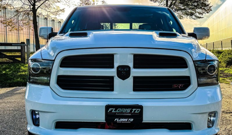 DODGE RAM 1500 5.7L HEMI V8 4X4 401PK * SPORT * RAMBOX * NIEUWSTAAT * 1E EIGENAAR * BLACK-OPPS PAKKET * PERFORMANCE UITLAATSYSTEEM * SRT GRIL * FULL OPTION * WEINIG KM 77.000 KM * vol