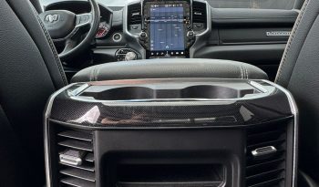 DODGE RAM 1500 5.7L HEMI 4X4 401PK * LARAMIE * SPORT * BLACK-OPPS * EXTREEM DIK * UNIEK * 4 INCH VERHOOGD * VERBREED * DIAMONDBACK COVER * 22 INCH 4 – PLAY * MICKEY THOMPSON * MBRP UITLAATSYSTEEM * GETINTE RUITEN * THE BEAST * WIDE BODY * vol