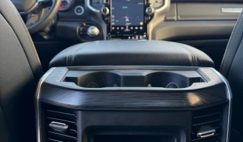 DODGE RAM 1500 5.7L V8 HEMI 4X4 401PK * LARAMIE * SPORT * CUSTOM MOPAR DESIGN * 22 INCH * V-MAX TUNING 440PK * TRX STYLE GRILL * AIRLIFT HD * ELEKTRISCHE SIDEBARS * PERFORMANCE UITLAATSYSTEEM MBRP * BOUWJAAR 2024 * vol