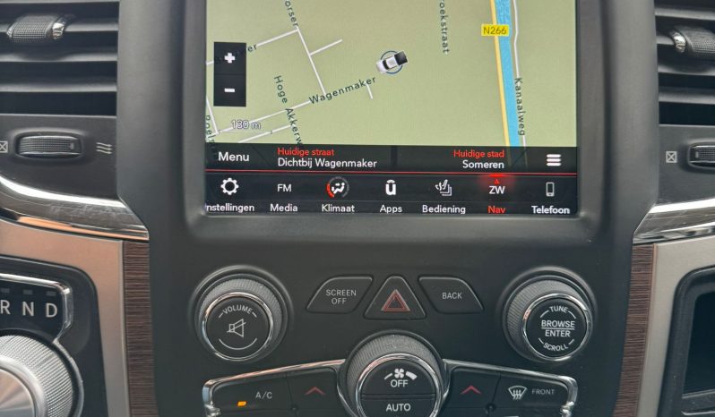 DODGE RAM 1500 5.7L HEMI V8 4X4 401PK * LARAMIE * BLACK-OPPS * BOM VOL * 22 INCH 4- PLAY * BUGSHIELD * 2019 FACELIFT * APPLE CARPLAY * SCHUIFKANTELDAK * PRINS LPG * SMOKE PPF VERLICHTING ROND OM * PRACHTIGE PICK-UP * vol