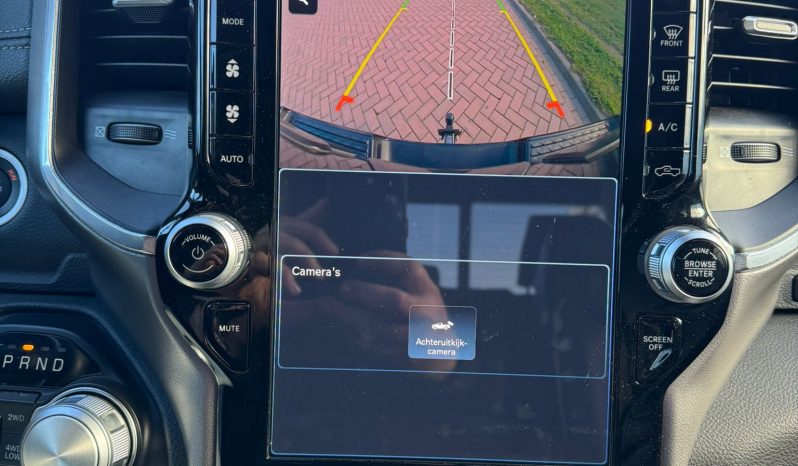 DODGE RAM 1500 5.7L V8 HEMI 4X4 401PK * LARAMIE * SPORT * CUSTOM MOPAR DESIGN * 22 INCH * V-MAX TUNING 440PK * TRX STYLE GRILL * AIRLIFT HD * ELEKTRISCHE SIDEBARS * PERFORMANCE UITLAATSYSTEEM MBRP * BOUWJAAR 2024 * vol