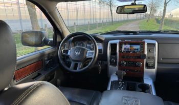 DODGE RAM 1500 5.7L HEMI V8 400 PK 4X4 * LARAMIE * YOUNGTIMER * RAMBOXEN * INRUIL AANBIEDING * BREEDSET 20 INCH LICHTMETALEN SPORTVELGEN * BUSHWACKER SPATBORD VERBREDERS * vol