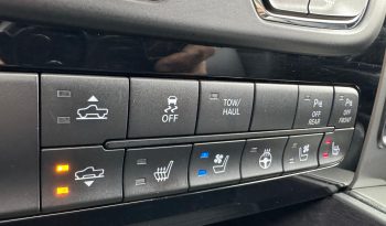 DODGE RAM 1500 5.7L HEMI 4X4 401PK V8 SPORT * FULL OPTION * PERFORMANCE HOOD * CUSTOM STRIPING * OPEN UITLAATSYSTEEM MET AFSTANDSB * AFSTAND START * 122 LITER LPG * CAMELEON VOORRAAM * TREKHAAK 3500 KG * LAGE BIJTELLING * vol