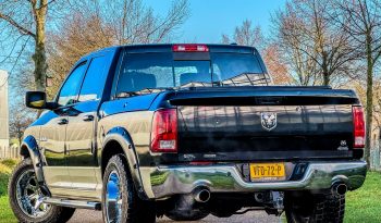 DODGE RAM 1500 5.7L HEMI V8 400 PK 4X4 * LARAMIE * YOUNGTIMER * RAMBOXEN * INRUIL AANBIEDING * BREEDSET 20 INCH LICHTMETALEN SPORTVELGEN * BUSHWACKER SPATBORD VERBREDERS * vol