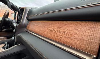 DODGE RAM 1500 5.7L HEMI V8 4X4 * LONGHORN EDITION * BOM VOL * UNIEK * PRACHTIGE CONDITIE * PATRIOT BLUE METALLIC * NIEUWSTAAT * 22 INCH 4-PLAY BREEDSET * SPLIT TAILGATE * ELEKTRISCHE TREEPLANKEN * AFSTAND START * LUCHTVERING * GROOT SCHERM * 360 CAMERA * vol