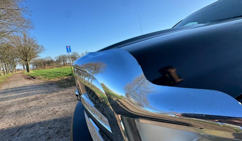 DODGE RAM 1500 5.7L HEMI V8 400 PK 4X4 * LARAMIE * YOUNGTIMER * RAMBOXEN * INRUIL AANBIEDING * BREEDSET 20 INCH LICHTMETALEN SPORTVELGEN * BUSHWACKER SPATBORD VERBREDERS * vol