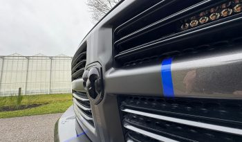DODGE RAM 1500 5.7L HEMI 4X4 401PK V8 SPORT * FULL OPTION * PERFORMANCE HOOD * CUSTOM STRIPING * OPEN UITLAATSYSTEEM MET AFSTANDSB * AFSTAND START * 122 LITER LPG * CAMELEON VOORRAAM * TREKHAAK 3500 KG * LAGE BIJTELLING * vol