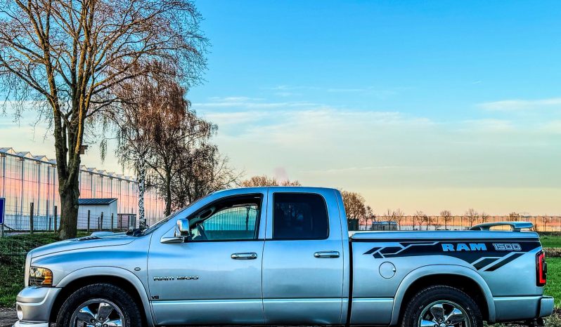 DODGE RAM 1500 4.7L V8 * SRT – 10 PAKKET * MARGE * YOUNGTIMER * INRUIL AANBIEDING * 6 ZITPLAATSEN * 20 INCH SPORTVELGEN * PERFORMANCE HOOD MOTORKAP * vol