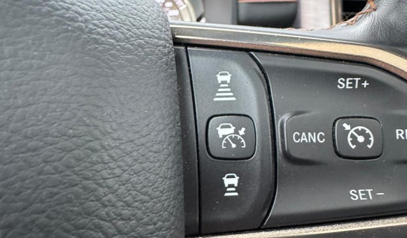 DODGE RAM 1500 5.7L HEMI V8 4X4 * LONGHORN EDITION * BOM VOL * UNIEK * PRACHTIGE CONDITIE * PATRIOT BLUE METALLIC * NIEUWSTAAT * 22 INCH 4-PLAY BREEDSET * SPLIT TAILGATE * ELEKTRISCHE TREEPLANKEN * AFSTAND START * LUCHTVERING * GROOT SCHERM * 360 CAMERA * vol