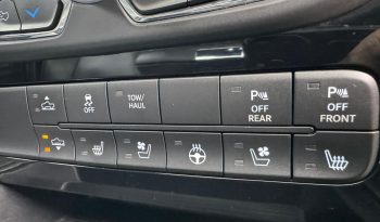 DODGE RAM 1500 5.7L HEMI 4X4 401PK V8 SPORT * FULL OPTION * PERFORMANCE HOOD * CUSTOM STRIPING * OPEN UITLAATSYSTEEM MET AFSTANDSB * AFSTAND START * 122 LITER LPG * CAMELEON VOORRAAM * TREKHAAK 3500 KG * LAGE BIJTELLING * vol