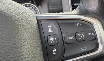 DODGE RAM 1500 5.7L HEMI V8 4X4 401PK * LARAMIE * SPORT * BLACK-OPPS * CRANITE CRYSTAL METALLIC * BOM VOL OPTIES * 22 INCH FUEL * 200 LITER LPG PRINS * PPF SMOKE VERLICHTING * 3500 KG TREKGEWICHT TREKHAAK * vol