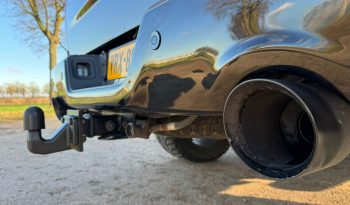 DODGE RAM 1500 5.7L HEMI V8 4X4 * SPORT * WIDE BODY * BLACK-OPPS * BOM VOL * 20 INCH LICHTMETALEN SPORTVELGEN * OFF ROAD BANDEN * CUSTOM CARBON F1 PERFORMANCE STUUR * CARVEN UITLAATSYSTEEM * SUPER DIK GELUID * PERFORMANCE REMMEN * vol