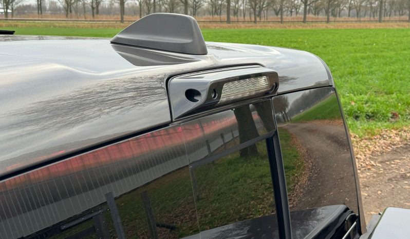 DODGE RAM 1500 5.7L HEMI 4X4 401PK V8 * LIMITED EDITION * PRACHTIGE KLEUR COMBINATIE * FULL OPTION * SPLIT TAILGATE * 122 LITER PRINS LPG * 22 INCH 4 – PLAY * BLACK-OPPS UITVOERING * DIGITALE CAMERA SPIEGEL * HEAD – UP DISPLAY * SUPER DIKKE PICK-UP * vol