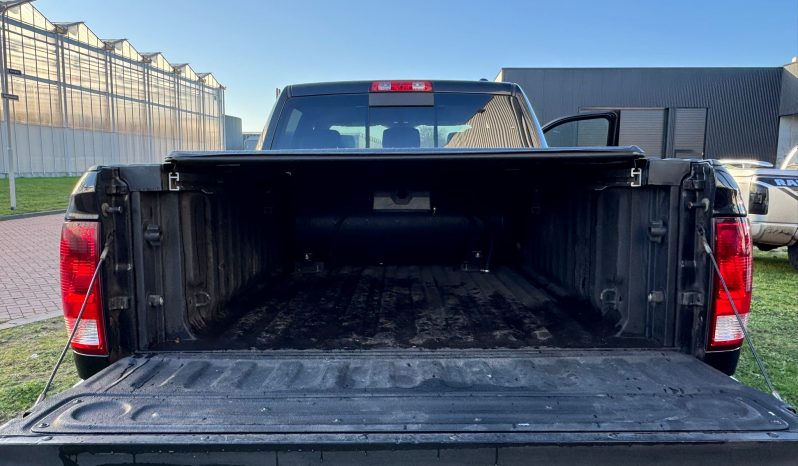 DODGE RAM 1500 5.7L HEMI V8 400 PK 4X4 * LARAMIE * YOUNGTIMER * RAMBOXEN * INRUIL AANBIEDING * BREEDSET 20 INCH LICHTMETALEN SPORTVELGEN * BUSHWACKER SPATBORD VERBREDERS * vol