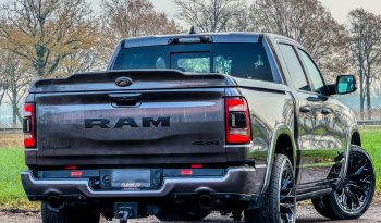 DODGE RAM 1500 5.7L HEMI V8 4X4 401PK * LARAMIE * SPORT * BLACK-OPPS * CRANITE CRYSTAL METALLIC * BOM VOL OPTIES * 22 INCH FUEL * 200 LITER LPG PRINS * PPF SMOKE VERLICHTING * 3500 KG TREKGEWICHT TREKHAAK * vol