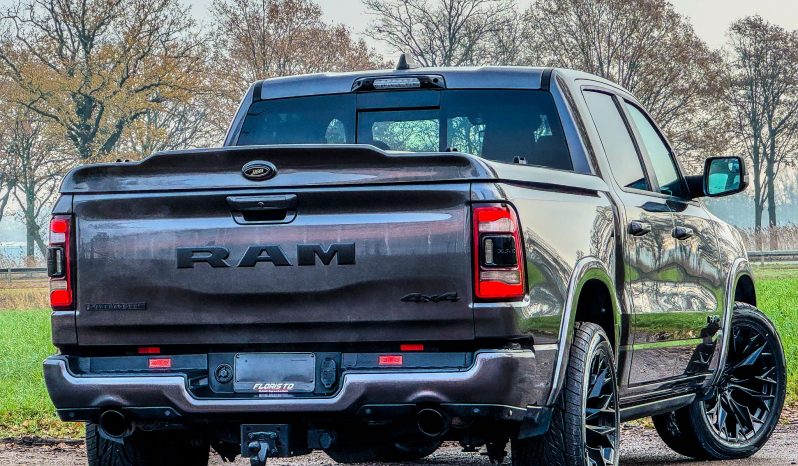 DODGE RAM 1500 5.7L HEMI V8 4X4 401PK * LARAMIE * SPORT * BLACK-OPPS * CRANITE CRYSTAL METALLIC * BOM VOL OPTIES * 22 INCH FUEL * 200 LITER LPG PRINS * PPF SMOKE VERLICHTING * 3500 KG TREKGEWICHT TREKHAAK * vol