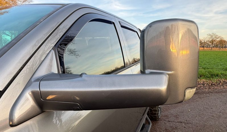 DODGE RAM 1500 5.7L V8 HEMI 4X4 401PK * SPORT * WIDE BODY * VERHOOGD * VERBREED * MORIMOTO KOPLAMPEN * CUSTOM UITLAATSYSTEEM * PPF SMOKE VERLICHTING * ROLBAR * LAGE BIJTELLING * LEDBAR * 22 INCH LICHTMETALEN SPORTVELGEN * ROLBAR * OFF ROAD BANDEN * vol