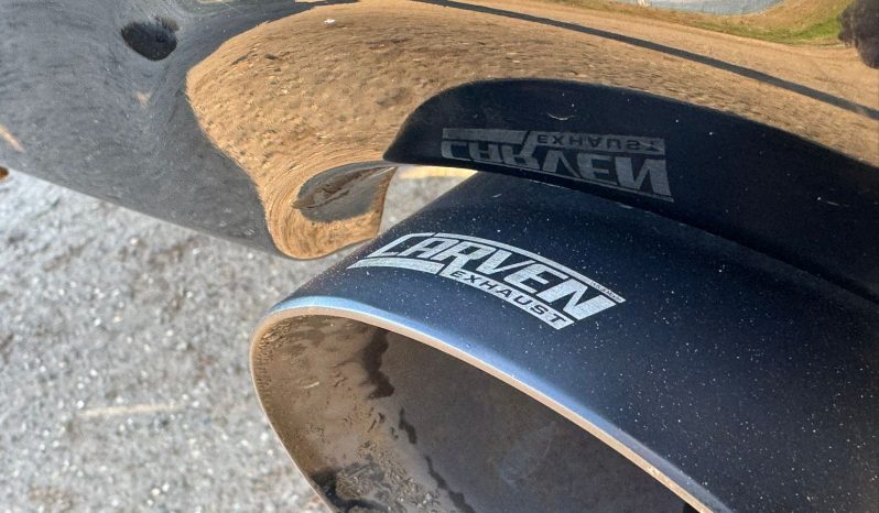 DODGE RAM 1500 5.7L HEMI V8 4X4 * SPORT * WIDE BODY * BLACK-OPPS * BOM VOL * 20 INCH LICHTMETALEN SPORTVELGEN * OFF ROAD BANDEN * CUSTOM CARBON F1 PERFORMANCE STUUR * CARVEN UITLAATSYSTEEM * SUPER DIK GELUID * PERFORMANCE REMMEN * vol