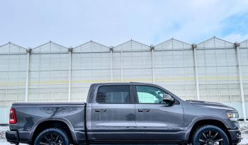 DODGE RAM 1500 5.7L HEMI V8 4X4 401PK * LARAMIE * FULL OPTION * 22 INCH XD SPORTVELGEN * GROOT BEELDSCHERM * 360 CAMERA * ADAPTIVE CRUISE CONTROLE * LUCHTVERING * AFSTAND START * STOELVERWARMING * STUURVERWARMING * vol