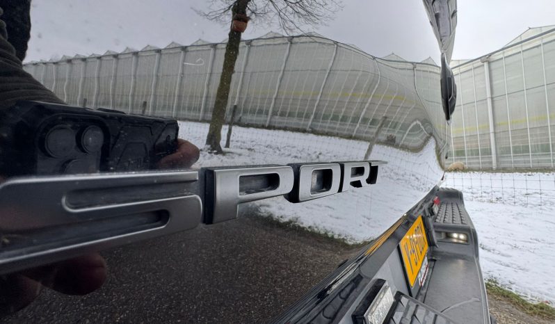 DODGE RAM 1500 5.7L V8 HEMI 4X4 401PK * SPORT * BLACK-OPPS * WIDE BODY * OPEN UITLAAT SYSTEEM MET AFSTANDB * 2E EIGENAAR * TOP LIGHTS * AFSTAND START * BACKFLIP * LPG PRINS INBOUW * GETINTE RUITEN * vol