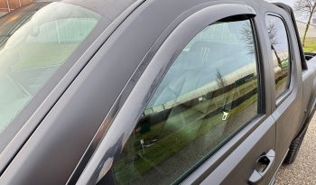 CHEVROLET SILVERADO 5.3L V8 4X4 320PK*DUBBEL CABINE*VERHOOGD*BULL-BAR*1E EIGENAAR*MATT ZWART GEWRAPT*ROLBEUGEL*ACHTERUIT RIJ CAMERA*LICHTMETALEN SPORTVELGEN* vol