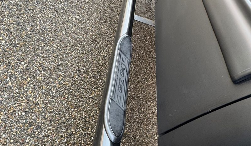 CHEVROLET SILVERADO 5.3L V8 4X4 320PK*DUBBEL CABINE*VERHOOGD*BULL-BAR*1E EIGENAAR*MATT ZWART GEWRAPT*ROLBEUGEL*ACHTERUIT RIJ CAMERA*LICHTMETALEN SPORTVELGEN* vol