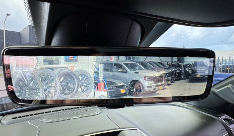 DODGE RAM 1500 5.7L HEMI 4X4 401PK * LIMITED EDITION * UNIEK * BOM VOL* WIDE BODY * RAMBOXEN * DIAMONDBACK-COVER * 22 INCH BREEDSET LICHTMETALEN SPORTVELGEN * GLASCOATING * OPEN UITLAATSYSTEEM * CUSTOM STRIPING * BLACK-OPPS UITVOERING * PPF SMOKE VERLICHTING * AFSTAND START * LUCHTVERING * vol