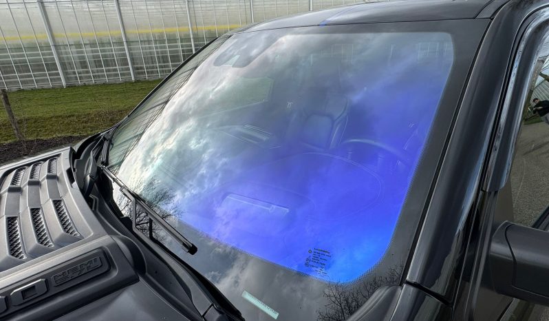 DODGE RAM 1500 5.7L HEMI 4X4 401PK * LIMITED EDITION * UNIEK * BOM VOL* WIDE BODY * RAMBOXEN * DIAMONDBACK-COVER * 22 INCH BREEDSET LICHTMETALEN SPORTVELGEN * GLASCOATING * OPEN UITLAATSYSTEEM * CUSTOM STRIPING * BLACK-OPPS UITVOERING * PPF SMOKE VERLICHTING * AFSTAND START * LUCHTVERING * vol