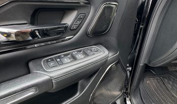 DODGE RAM 1500 5.7L HEMI 4X4 401PK * LIMITED EDITION * UNIEK * BOM VOL* WIDE BODY * RAMBOXEN * DIAMONDBACK-COVER * 22 INCH BREEDSET LICHTMETALEN SPORTVELGEN * GLASCOATING * OPEN UITLAATSYSTEEM * CUSTOM STRIPING * BLACK-OPPS UITVOERING * PPF SMOKE VERLICHTING * AFSTAND START * LUCHTVERING * vol