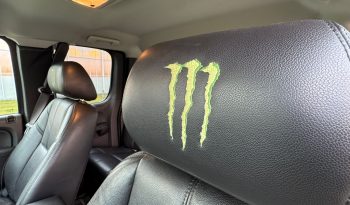 CHEVROLET SILVERADO 5.3L V8 4X4 320PK*DUBBEL CABINE*VERHOOGD*BULL-BAR*1E EIGENAAR*MATT ZWART GEWRAPT*ROLBEUGEL*ACHTERUIT RIJ CAMERA*LICHTMETALEN SPORTVELGEN* vol