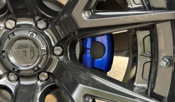 DODGE RAM 1500 5.7L HEMI 4X4 401PK * LIMITED EDITION * UNIEK * BOM VOL* WIDE BODY * RAMBOXEN * DIAMONDBACK-COVER * 22 INCH BREEDSET LICHTMETALEN SPORTVELGEN * GLASCOATING * OPEN UITLAATSYSTEEM * CUSTOM STRIPING * BLACK-OPPS UITVOERING * PPF SMOKE VERLICHTING * AFSTAND START * LUCHTVERING * vol