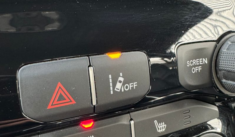 DODGE RAM 1500 5.7L HEMI V8 4X4 401PK * BLACK-OPPS * 22 INCH 4 – PLAY * HEAD-UP DISPLAY * DIGITALE BINNEN SPIEGEL CAMERA * OPEN UITLAATSYSTEEM * CUSTOM STRIPING * LPG PRINS 122 LITER * AFSTAND START * PPF SMOKE VERLICHTING ROND OM * GETINTE RUITEN * LANE ASSIST * BLIND SPORT RADAR IN SPIEGELS * vol