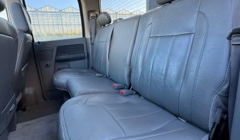 DODGE RAM 2500 6.7 L CUMMINS TURBO DIESEL* THE 1 MILLION ENGINE * ONVERWOESTBAAR STERK * SCHUIFKANTELDAK * VOL LEDER * TREKHAAK 3500 KG * AFSTAND START * FULL OPTION * KEURIG NETTE CONDITIE * SLECHTS 213.000 KM N.A.P * LEDBAR * VERHOOGD * VERBREED * EXTREEM LAGE BIJTELLING * LIEFHEBBER * UNIEK * vol