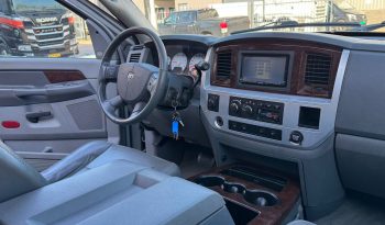 DODGE RAM 2500 6.7 L CUMMINS TURBO DIESEL* THE 1 MILLION ENGINE * ONVERWOESTBAAR STERK * SCHUIFKANTELDAK * VOL LEDER * TREKHAAK 3500 KG * AFSTAND START * FULL OPTION * KEURIG NETTE CONDITIE * SLECHTS 213.000 KM N.A.P * LEDBAR * VERHOOGD * VERBREED * EXTREEM LAGE BIJTELLING * LIEFHEBBER * UNIEK * vol