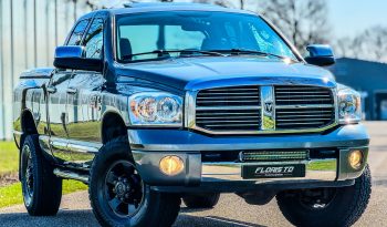 DODGE RAM 2500 6.7 L CUMMINS TURBO DIESEL* THE 1 MILLION ENGINE * ONVERWOESTBAAR STERK * SCHUIFKANTELDAK * VOL LEDER * TREKHAAK 3500 KG * AFSTAND START * FULL OPTION * KEURIG NETTE CONDITIE * SLECHTS 213.000 KM N.A.P * LEDBAR * VERHOOGD * VERBREED * EXTREEM LAGE BIJTELLING * LIEFHEBBER * UNIEK * vol