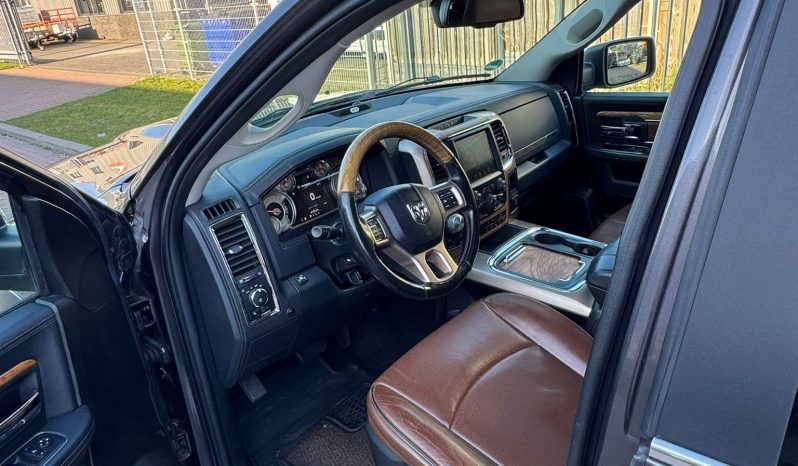 DODGE RAM 1500 5.7L HEMI V8 4X4 401PK * LONGHORN EDITION * FULL OPTION * LAGE BIJTELLING * 22 INCH FUEL LICHTMETALEN SPORTVELGEN * 122 LITER ONDERBOUW LPG * PERFORMANCE OPEN UITLAAT MET AFSTANDSBEDIENING * STOELVERKOELING * STOELVERWARMING * STUURVERWARMING * TREKHAAK 3500 KG * vol