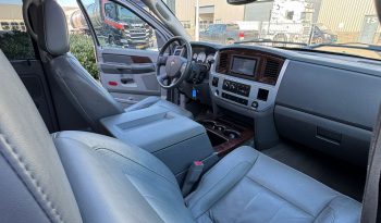 DODGE RAM 2500 6.7 L CUMMINS TURBO DIESEL* THE 1 MILLION ENGINE * ONVERWOESTBAAR STERK * SCHUIFKANTELDAK * VOL LEDER * TREKHAAK 3500 KG * AFSTAND START * FULL OPTION * KEURIG NETTE CONDITIE * SLECHTS 213.000 KM N.A.P * LEDBAR * VERHOOGD * VERBREED * EXTREEM LAGE BIJTELLING * LIEFHEBBER * UNIEK * vol