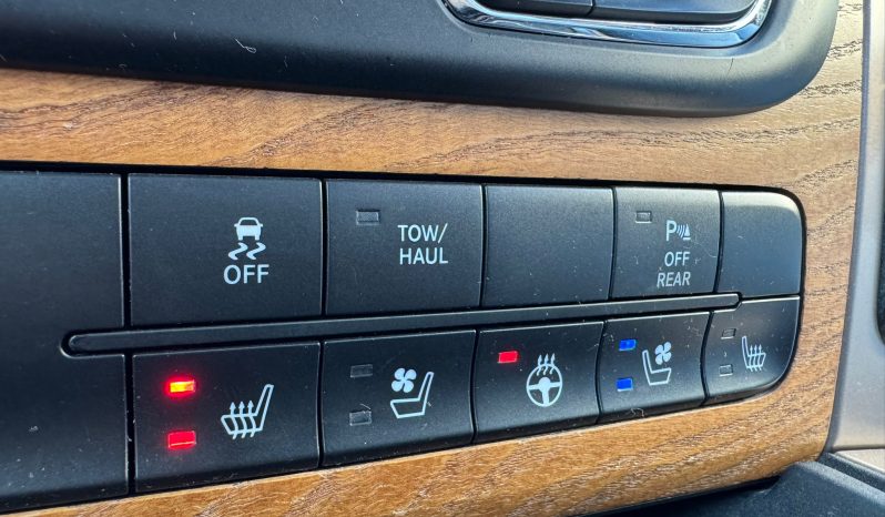 DODGE RAM 1500 5.7L HEMI V8 4X4 401PK * LONGHORN EDITION * FULL OPTION * LAGE BIJTELLING * 22 INCH FUEL LICHTMETALEN SPORTVELGEN * 122 LITER ONDERBOUW LPG * PERFORMANCE OPEN UITLAAT MET AFSTANDSBEDIENING * STOELVERKOELING * STOELVERWARMING * STUURVERWARMING * TREKHAAK 3500 KG * vol