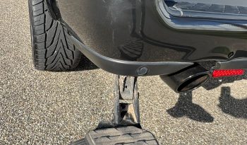 DODGE RAM 1500 5.7L HEMI V8 4X4 401PK * BLACK-OPPS * 22 INCH 4 – PLAY * HEAD-UP DISPLAY * DIGITALE BINNEN SPIEGEL CAMERA * OPEN UITLAATSYSTEEM * CUSTOM STRIPING * LPG PRINS 122 LITER * AFSTAND START * PPF SMOKE VERLICHTING ROND OM * GETINTE RUITEN * LANE ASSIST * BLIND SPORT RADAR IN SPIEGELS * vol