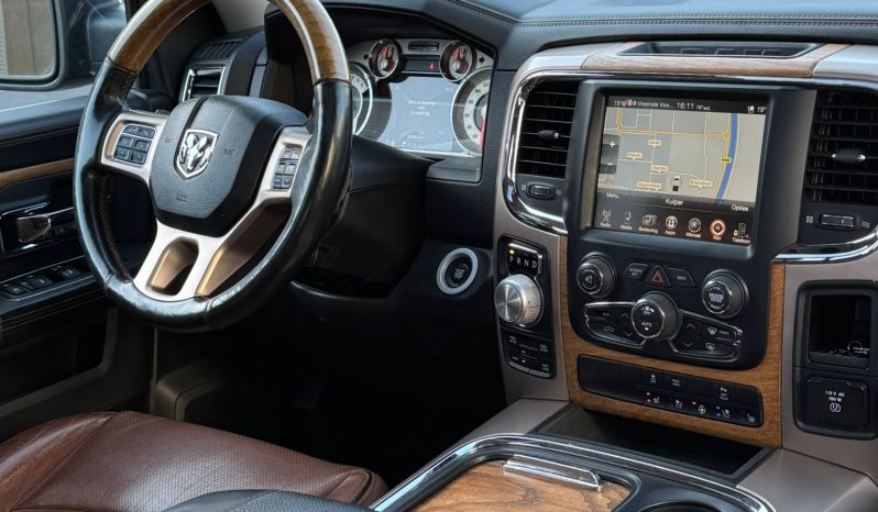 DODGE RAM 1500 5.7L HEMI V8 4X4 401PK * LONGHORN EDITION * FULL OPTION * LAGE BIJTELLING * 22 INCH FUEL LICHTMETALEN SPORTVELGEN * 122 LITER ONDERBOUW LPG * PERFORMANCE OPEN UITLAAT MET AFSTANDSBEDIENING * STOELVERKOELING * STOELVERWARMING * STUURVERWARMING * TREKHAAK 3500 KG * vol