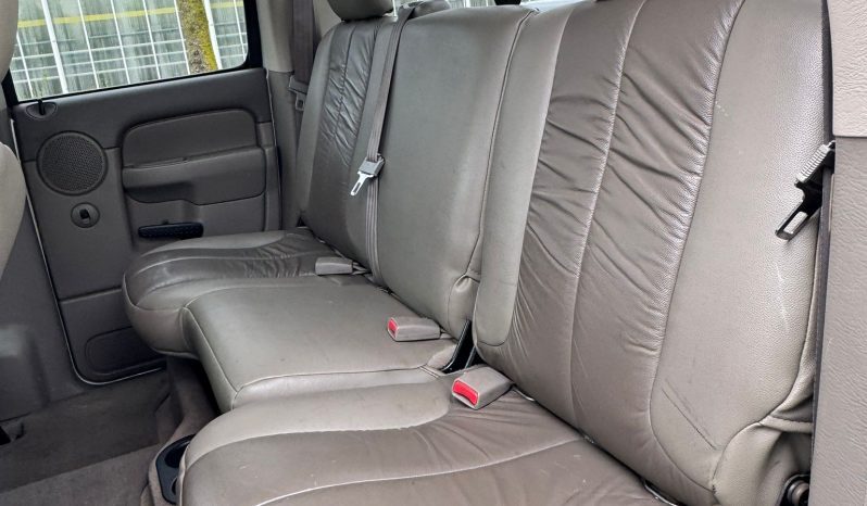 DODGE RAM 1500 4.7L V8 * SRT – 10 PAKKET * MARGE * YOUNGTIMER * INRUIL AANBIEDING * 6 ZITPLAATSEN * 20 INCH SPORTVELGEN * PERFORMANCE HOOD MOTORKAP * NIEUWE APK * NIEUWE BANDEN * MAGNAFLOW UITLAATSYSTEEM COMPLEET * PERFECT * vol