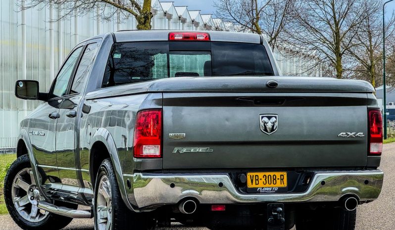 DODGE RAM 1500 5.7L HEMI 4X4 400PK LARAMIE * FULL OPTION * 20 INCH LICHTMETALEN SPORTVELGEN * 2013 * INRUIL AANBIEDING * LPG PRINS * SCHUIFKANTELDAK * vol