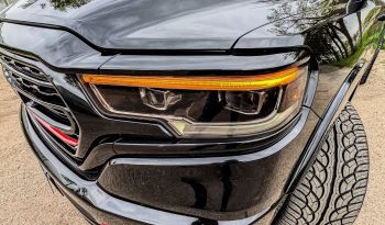 DODGE RAM 1500 5.7L HEMI 4X4 401PK V8 * LIMITED EDITION * BLACK-OPPS * FULL OPTION * DEELBARE ACHTERKLEP * 2021 * AFSTAND START * 22 INCH FUEL SPORTVELGEN * PRINS 200 LITER LPG * PERFORMANCE UITLAATSYSTEEM * 3500 KG TREKGEWICHT TREKHAAK * vol