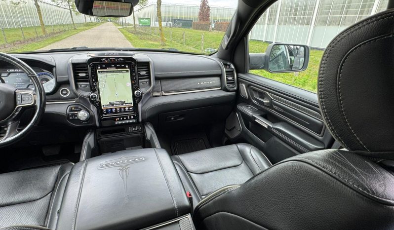 DODGE RAM 1500 5.7L HEMI 4X4 401PK V8 * LIMITED EDITION * BLACK-OPPS * FULL OPTION * DEELBARE ACHTERKLEP * 2021 * AFSTAND START * 22 INCH FUEL SPORTVELGEN * PRINS 200 LITER LPG * PERFORMANCE UITLAATSYSTEEM * 3500 KG TREKGEWICHT TREKHAAK * vol