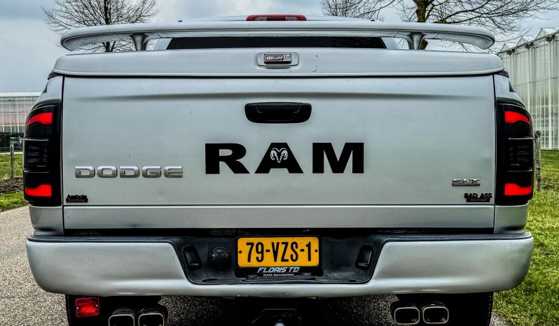 DODGE RAM 1500 4.7L V8 * SRT – 10 PAKKET * MARGE * YOUNGTIMER * INRUIL AANBIEDING * 6 ZITPLAATSEN * 20 INCH SPORTVELGEN * PERFORMANCE HOOD MOTORKAP * NIEUWE APK * NIEUWE BANDEN * MAGNAFLOW UITLAATSYSTEEM COMPLEET * PERFECT * vol