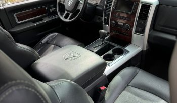 DODGE RAM 1500 5.7L HEMI 4X4 400PK LARAMIE * FULL OPTION * 20 INCH LICHTMETALEN SPORTVELGEN * 2013 * INRUIL AANBIEDING * LPG PRINS * SCHUIFKANTELDAK * vol