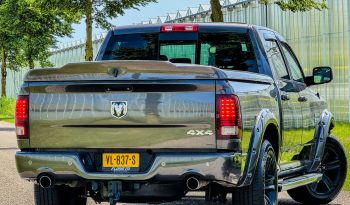 DODGE RAM 1500 5.7L V8 HEMI 4X4 401PK * SPORT * WIDE BODY * FULL OPTION * LAGE BIJTELLING * MARGE * SCHUIFKANTELDAK * STOELVERKOELING * STOELVERWARMING * STUURVERWARMING * LPG PRINS 122 LITER ONDERBOUW * 20 INCH LICHTMETALEN SPORTVELGEN * INRUIL AANBIEDING * vol